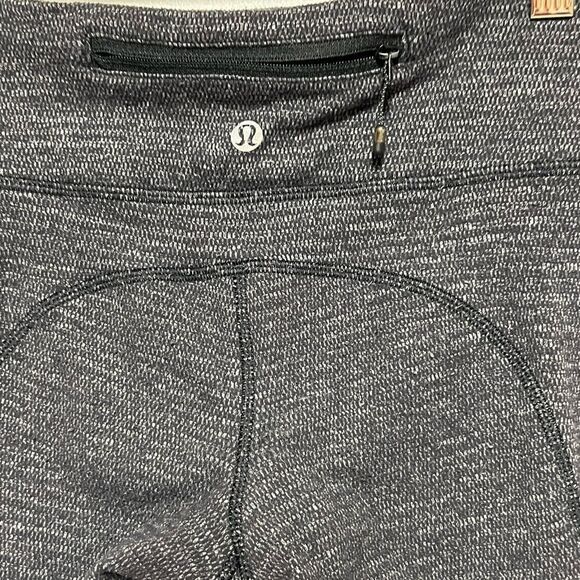 LULULEMON Still Mind Tight *28" Interlink Ice Grey Black Size 4 - Picture 3 of 6